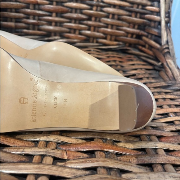 Etienne Aigner Cream Heels with Wooden Block Heel in size 10. Great condition! - Picture 14 of 15